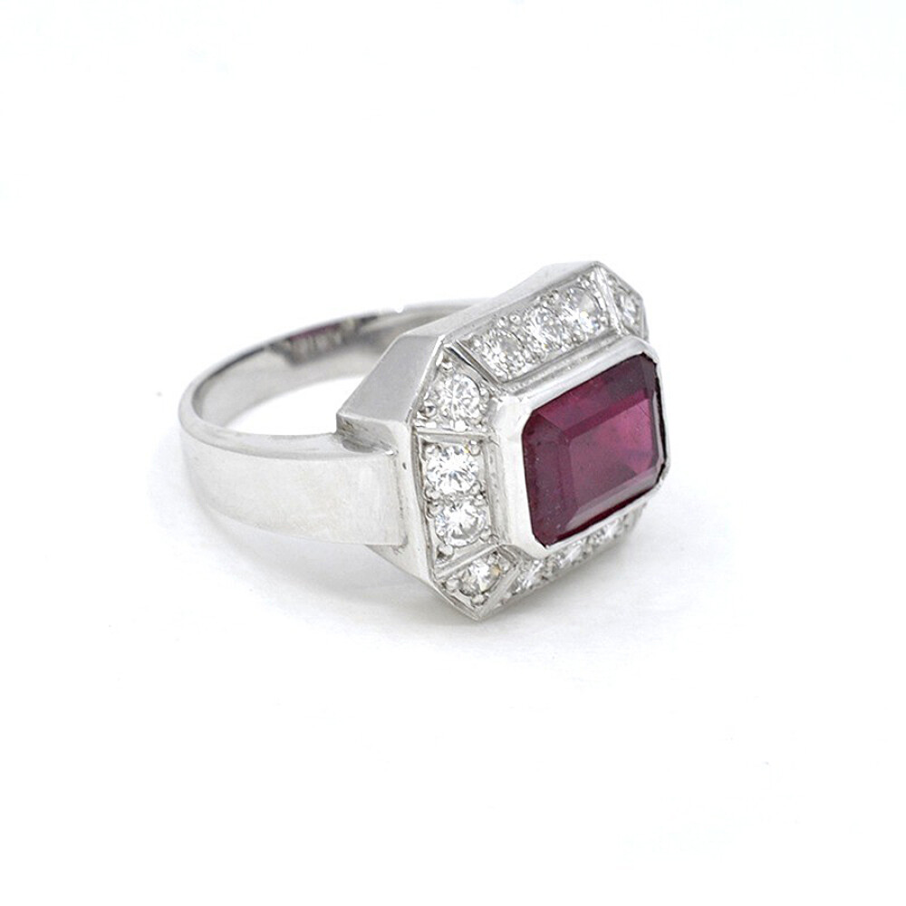 Anillo En Oro 18K Brillantes Y Rubí Anillo En Oro 18K Brillantes Y Rubí