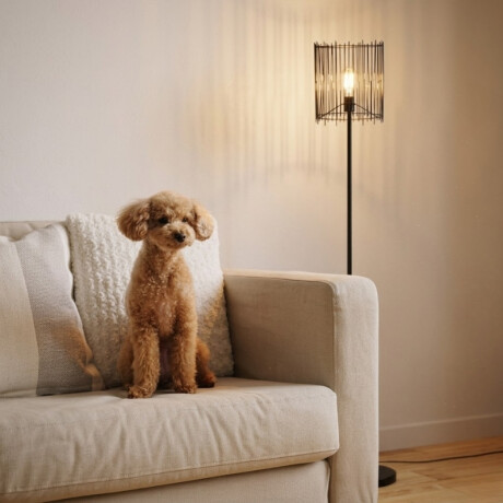 ARTEFACTO DE PIE ESSEN Luminaria de Pie Essen Negra