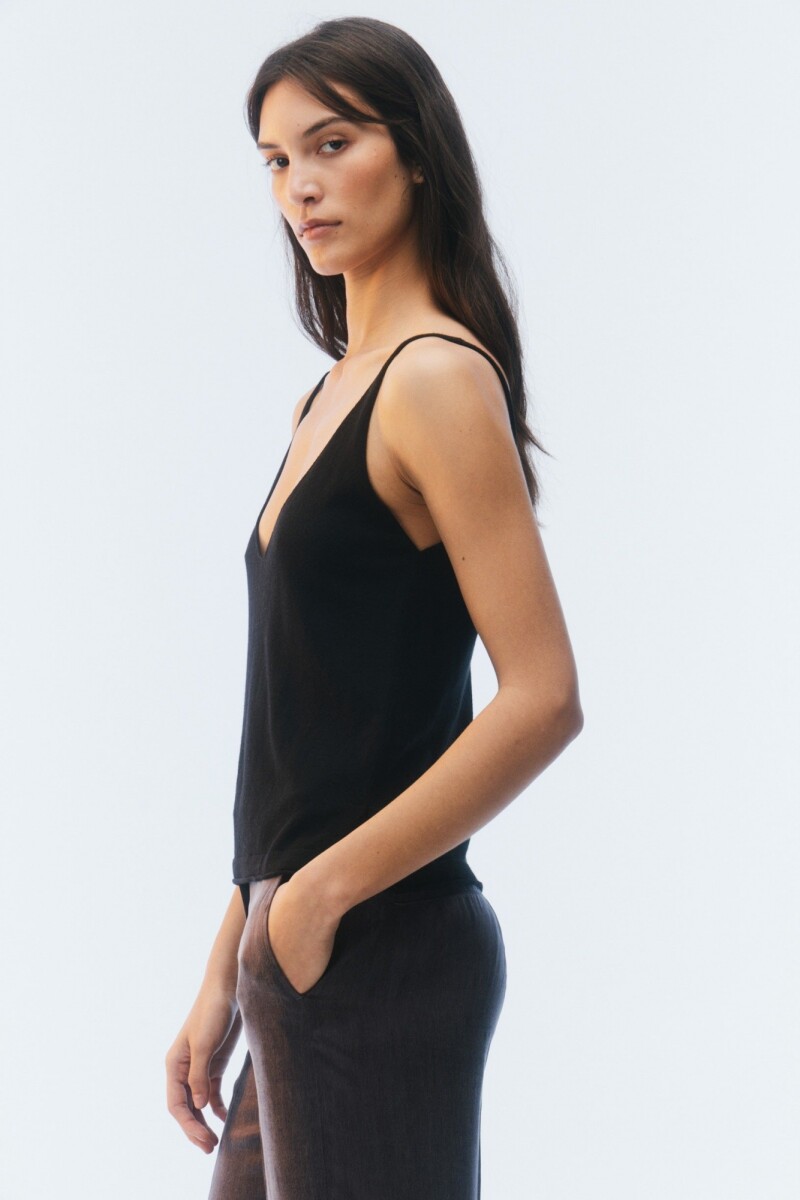 MUSCULOSA AKINA Negro
