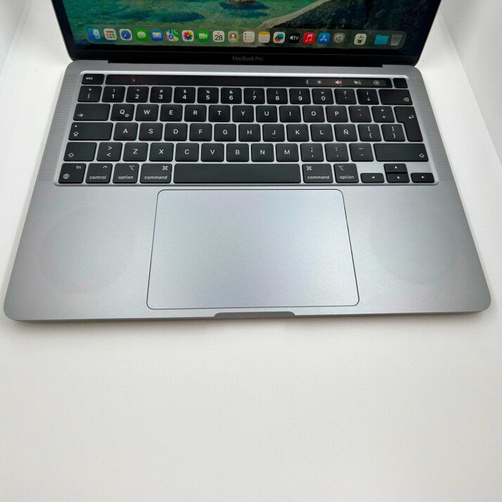 MacBook Pro 13'' 2022 M2 - 16GB RAM 512GB SSD MacBook Pro 13'' 2022 M2 - 16GB RAM 512GB SSD