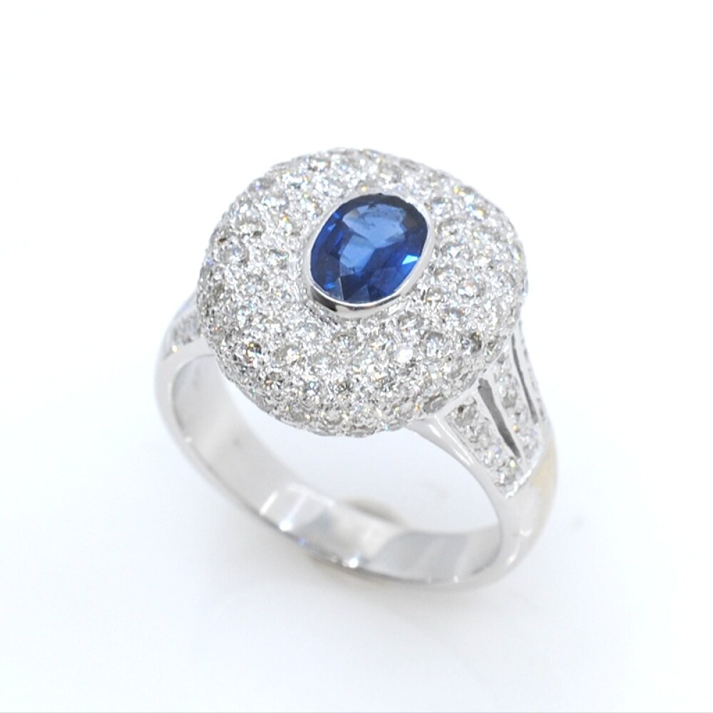 Anillo oro 18k blanco, brillantes y zafiro Anillo oro 18k blanco, brillantes y zafiro