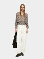 Blusa Fluida Con Elásticos beige