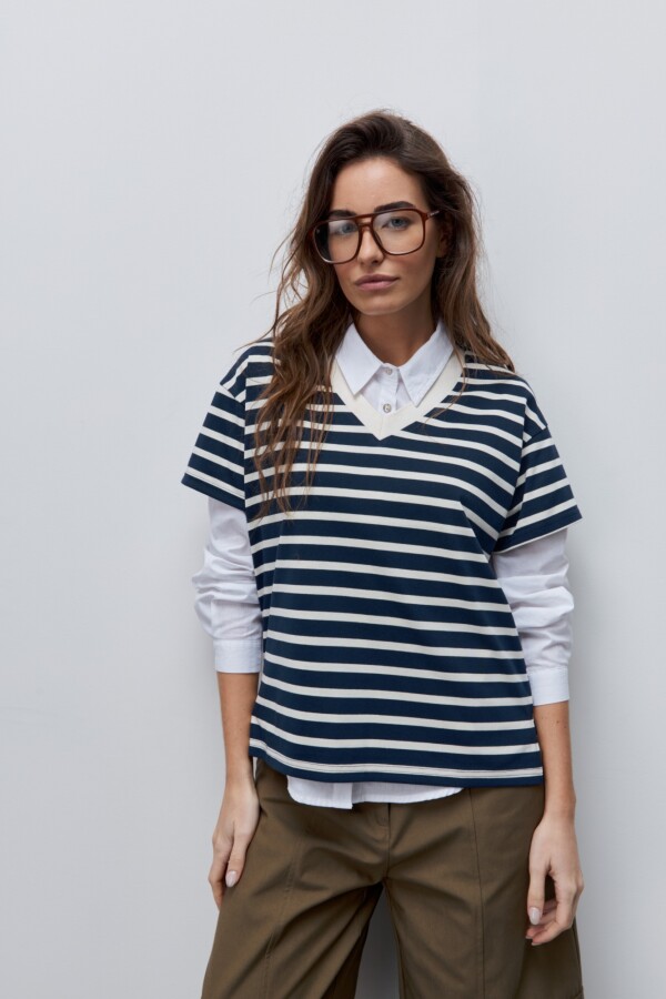 REMERA MAIKA Azul Marino