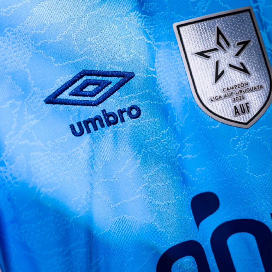 Camiseta de Hombre Umbro Nacional Edicion 26 Celeste