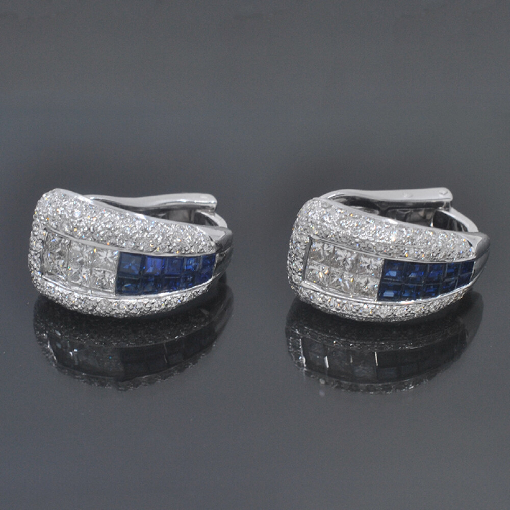 Caravanas en oro 18k blanco, brillantes y zafiro carré Caravanas en oro 18k blanco, brillantes y zafiro carré