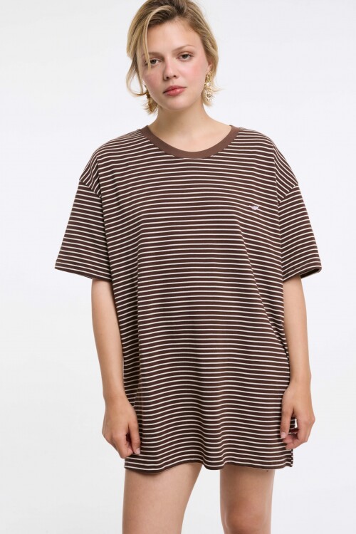 Remera Anto Rayas Marrón