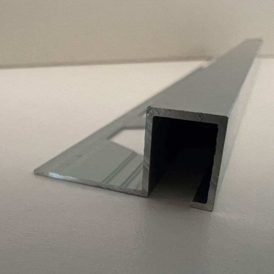 Guardacanto Quadra de Aluminio Mate 12 mm Guardacanto Quadra de Aluminio Mate 12 mm