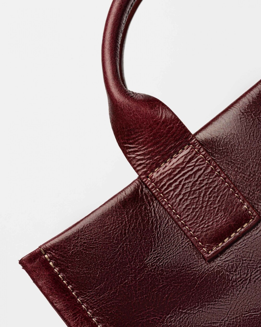Cartera de Mano Capri En Cuero Liso Bordeaux