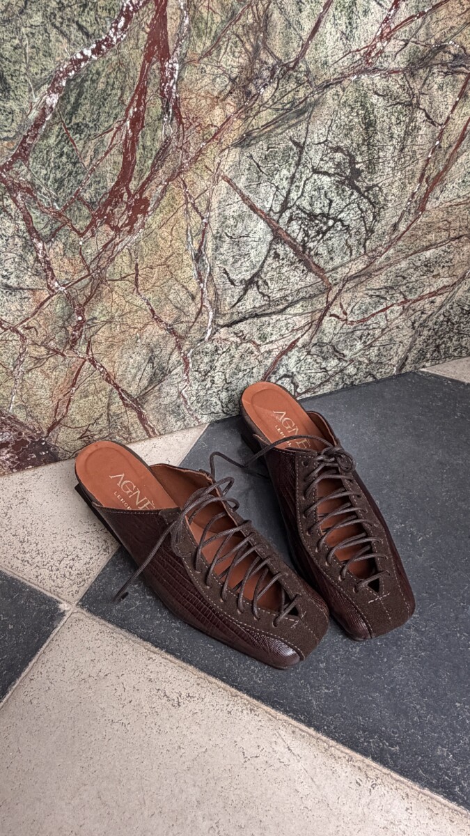 Escultura Shoes - Chocolate 