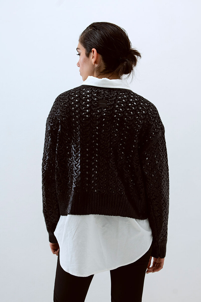 Foli Black