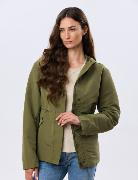 CAMPERA CON CAPUCHA Verde