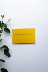 Sobre color 120 grs 6,5x10 cm. AMARILLO
