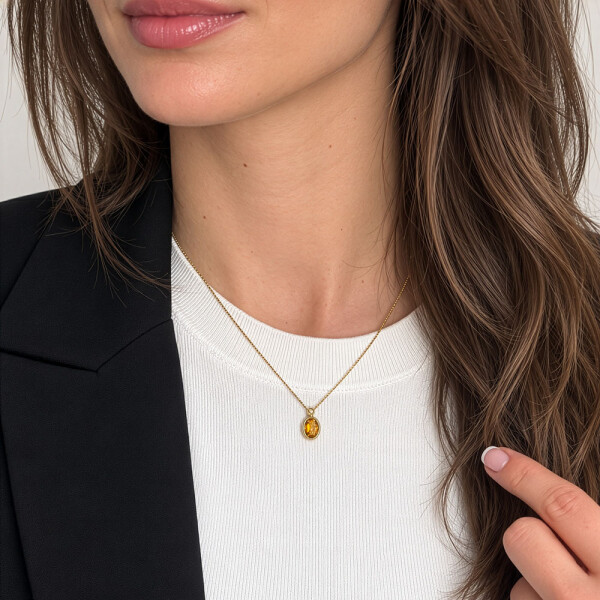 Colgante Silvia de Oro Amarillo 18k con Brillante y Citrino Colgante Silvia de Oro Amarillo 18k con Brillante y Citrino