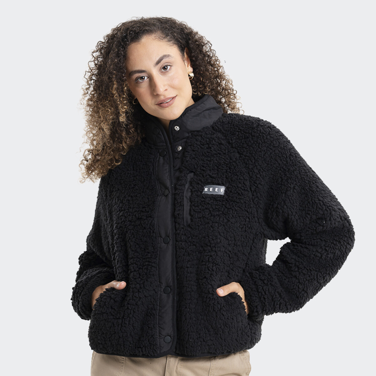 Campera Reef WJ - Negro 