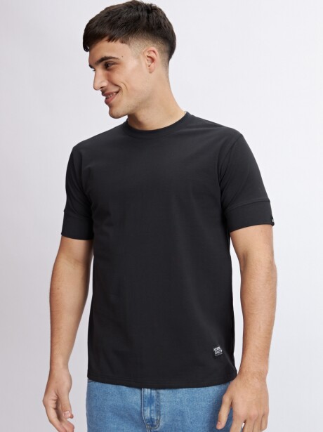 REMERA RON NEGRO