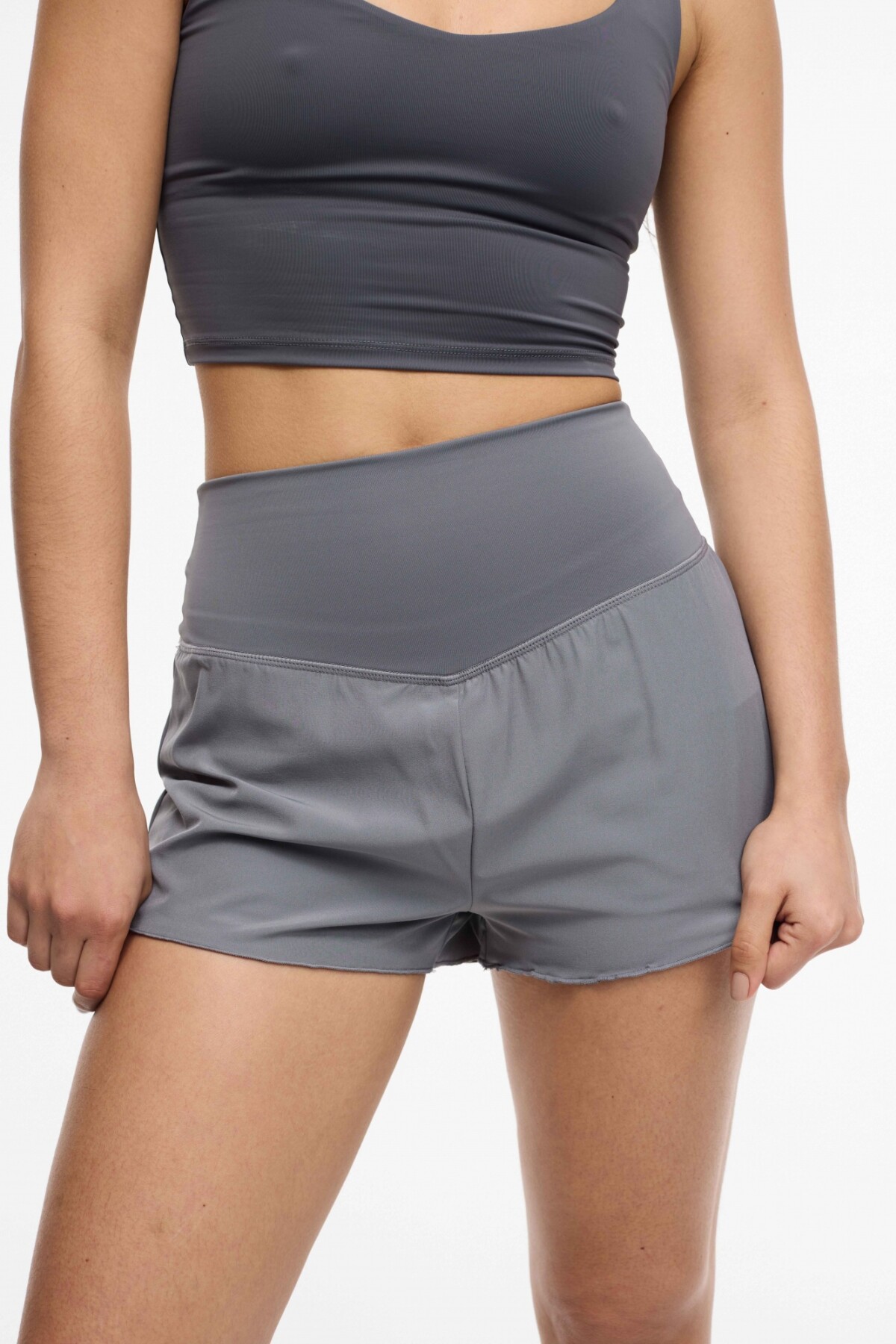 Short Nova Gris Oscuro