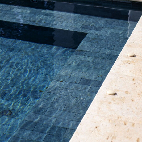 CERAMICA REVESTIMIENTO BRILLO AZUL BRICK 5X10 PARA PISCINA GAMAS DE AZUL