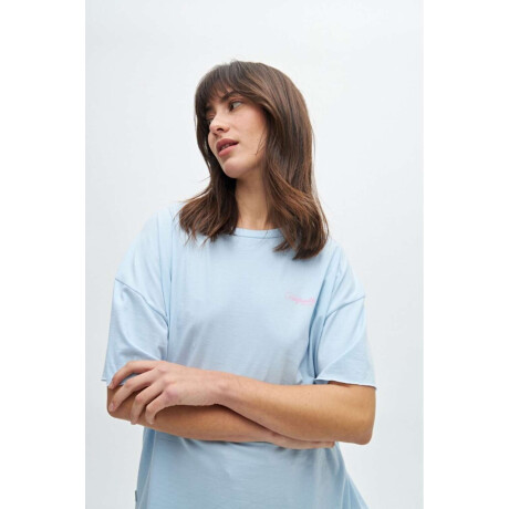 Remera Nadir Celeste