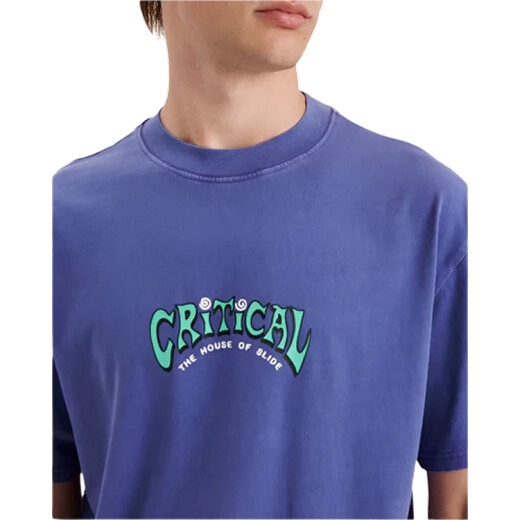 Remera Critical Slide Depths - Violeta Remera Critical Slide Depths - Violeta