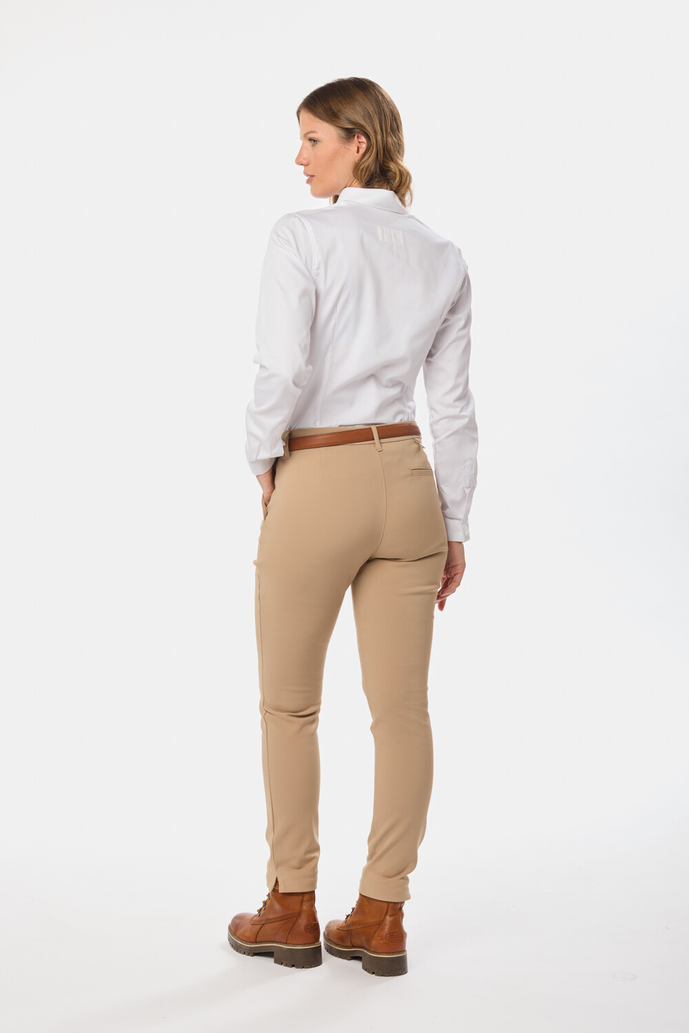PANTALÓN CLÁSICO Beige