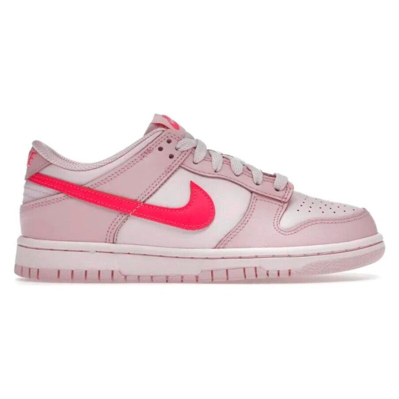 NIKE DUNK LOW Rosado