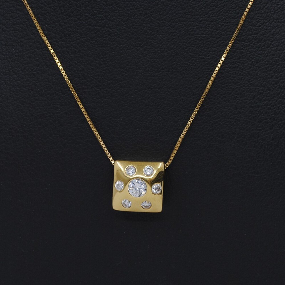 Conjunto De Cadena Y Dije Pasante En Oro 18K Y Zirconias Conjunto De Cadena Y Dije Pasante En Oro 18K Y Zirconias