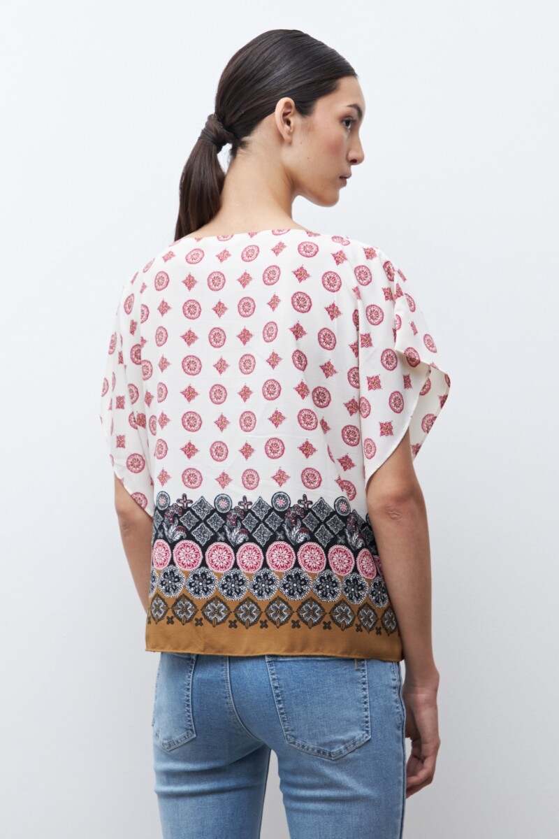 Blusa estampa Aripé crudo