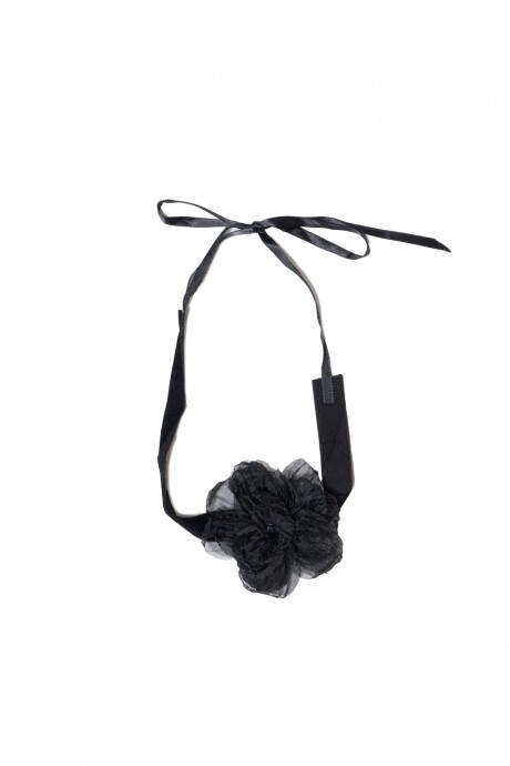 Chocker flor negro