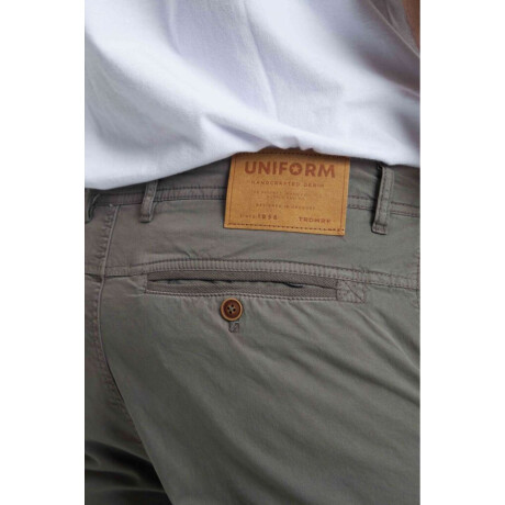 Pantalón cargo Andino 24 Gris