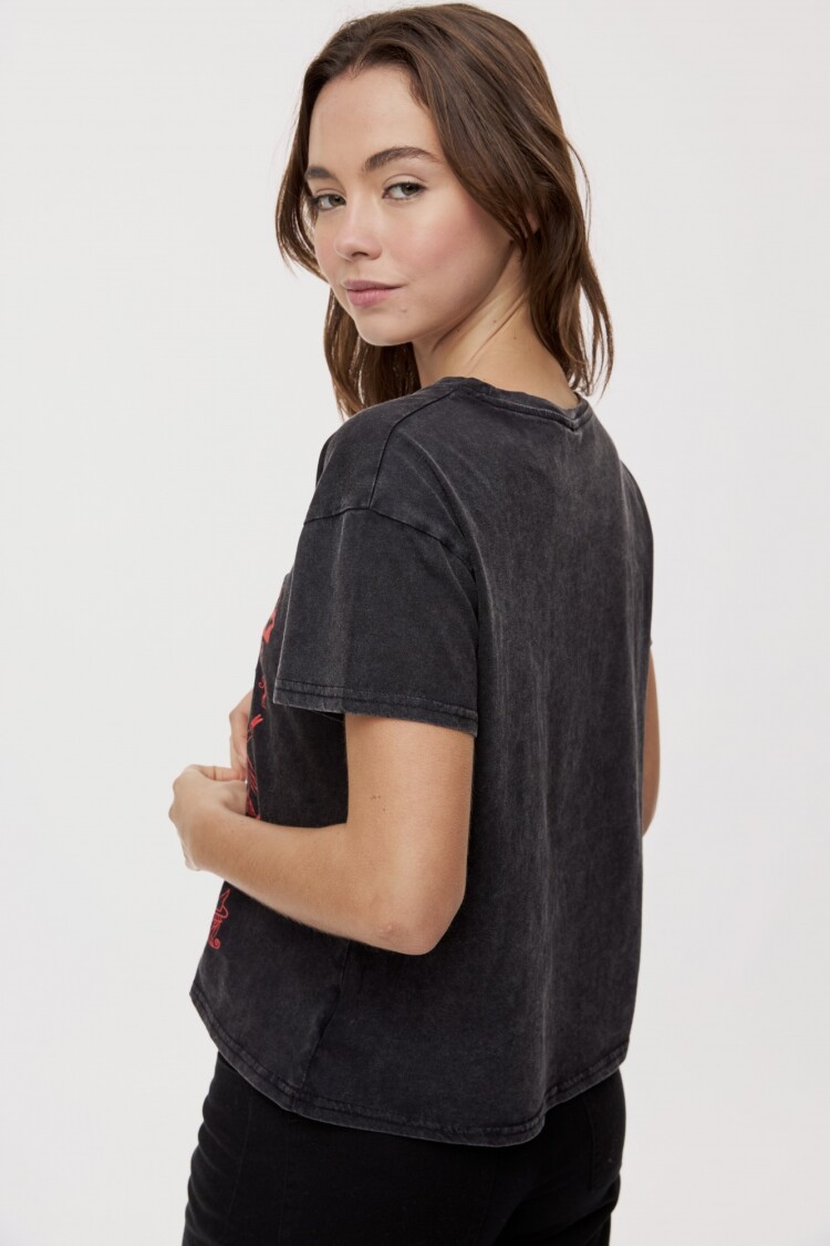 REMERA MAGNAR Negro
