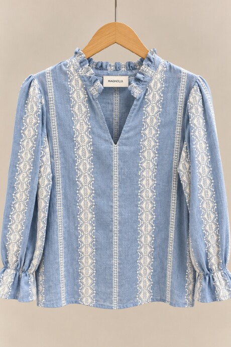 Blusa Copenhague Broderie Celeste