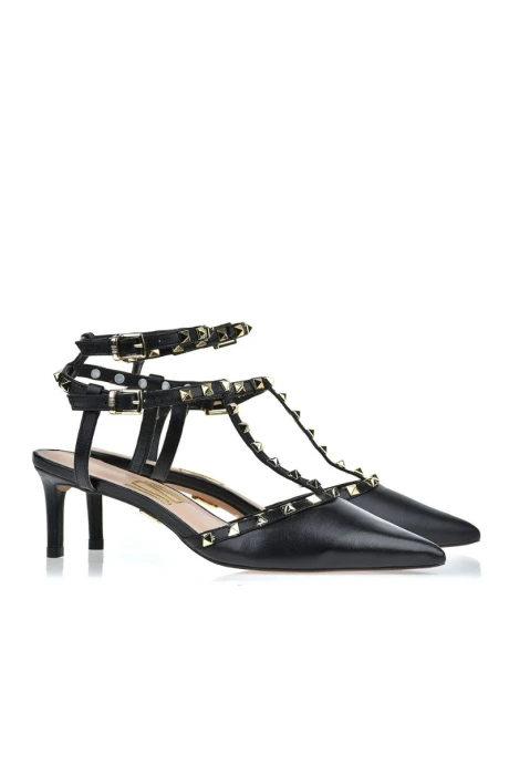 Stiletto Bajo de Cuero con Tachas Negro