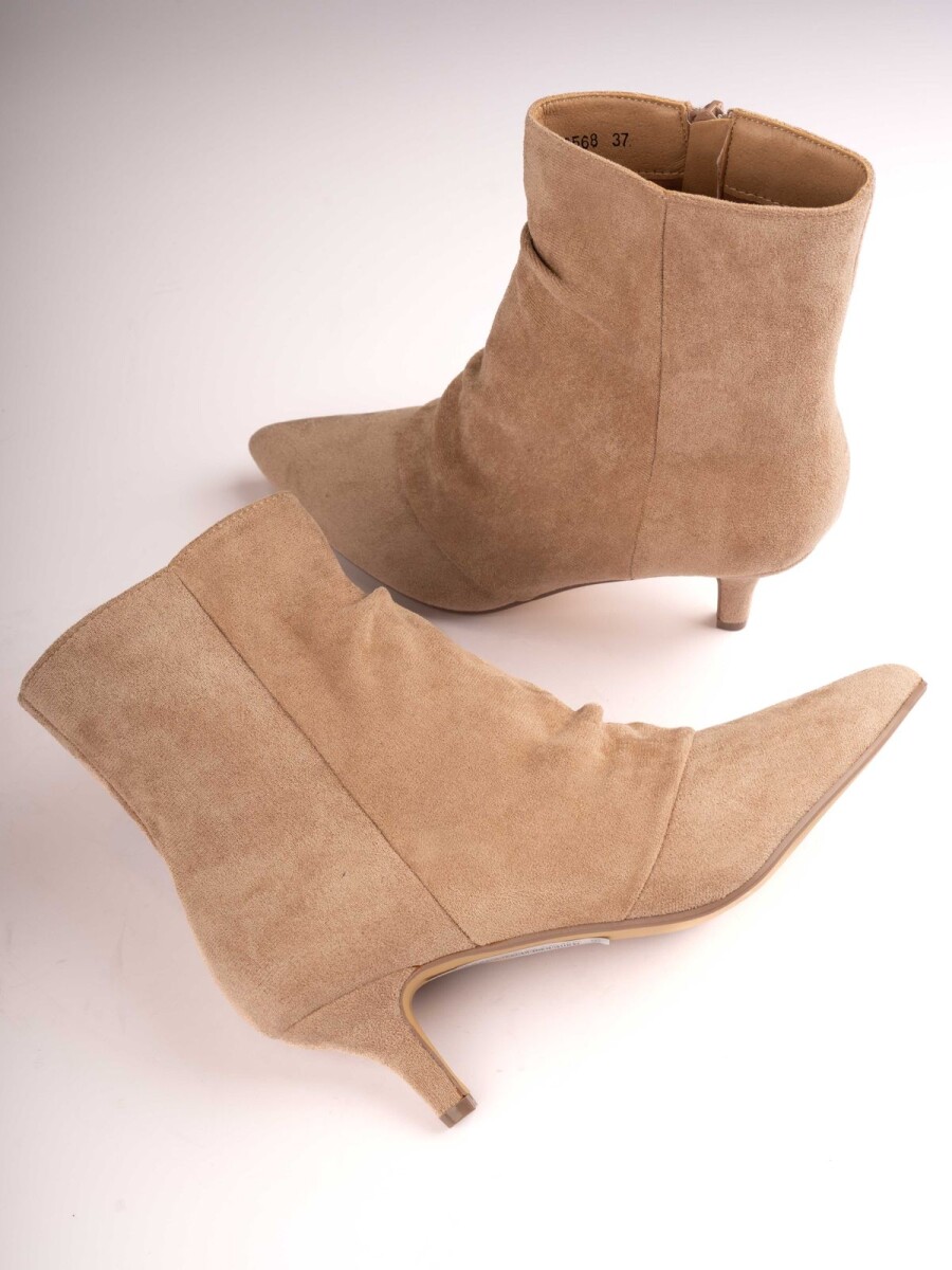 Botin gamuza con frunce - Beige 