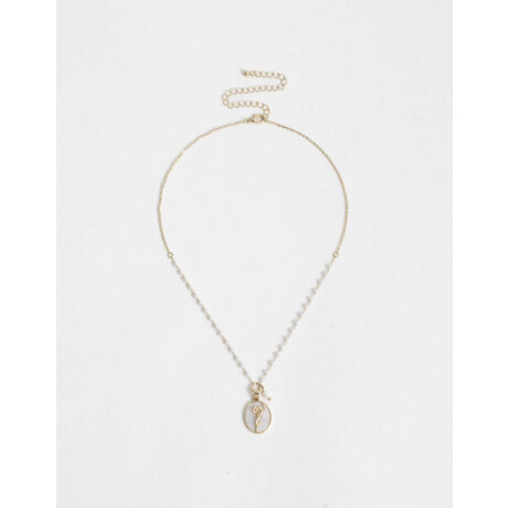 Cadena Corta con Dije Con flores Dorado
