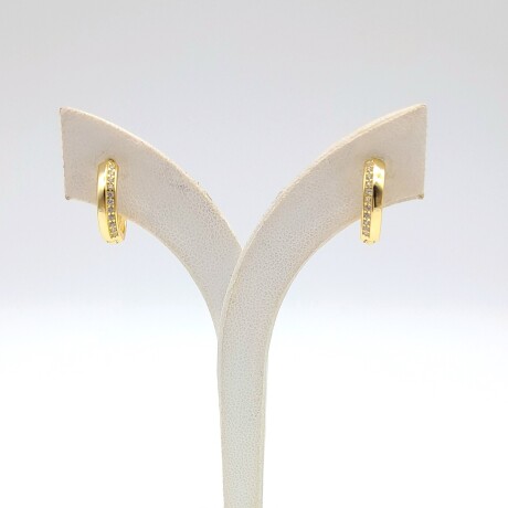 Par de aros de plata 925 con baño de oro y circonias. Par de aros de plata 925 con baño de oro y circonias.