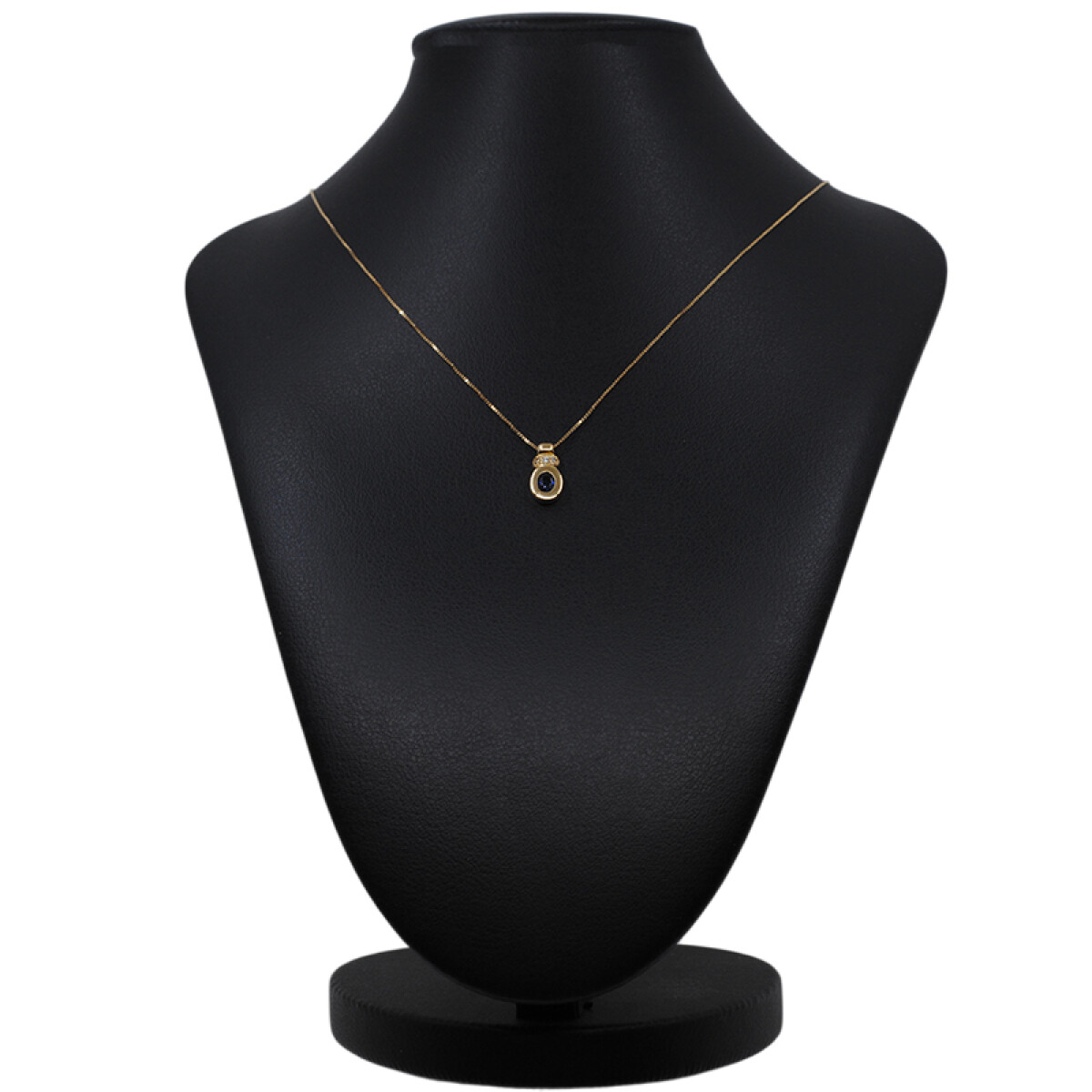 Conjunto de cadena y dije en oro 18k , zafiro y brillantes 