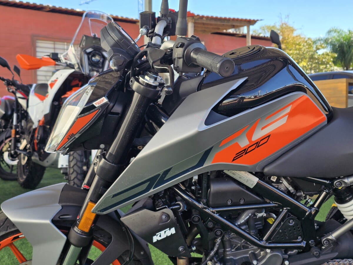 KTM Duke 200 0KM | Permuta / Financia KTM Duke 200 0KM | Permuta / Financia