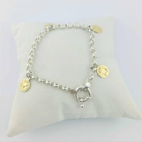 Pulsera Religiosa de plata 925 con double de oro 18k. Pulsera Religiosa de plata 925 con double de oro 18k.