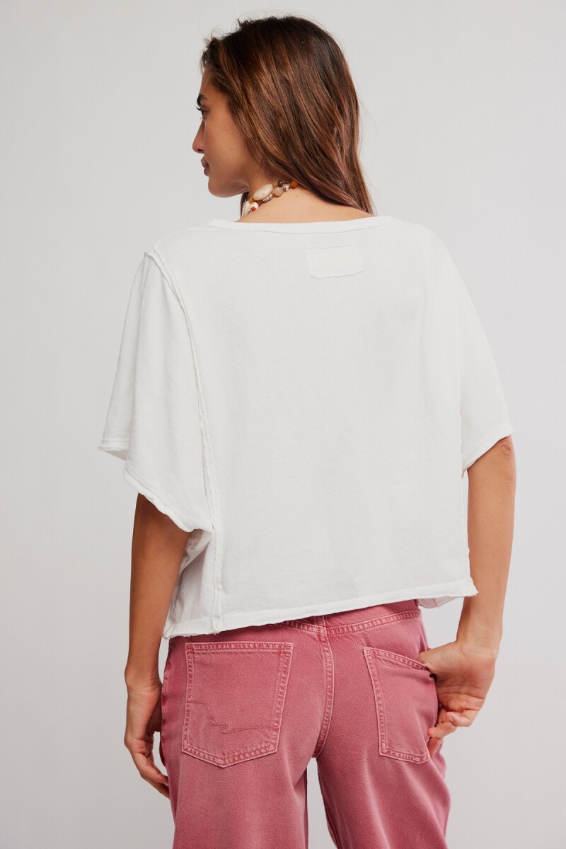 REMERA NEXT LEVEL Blanco
