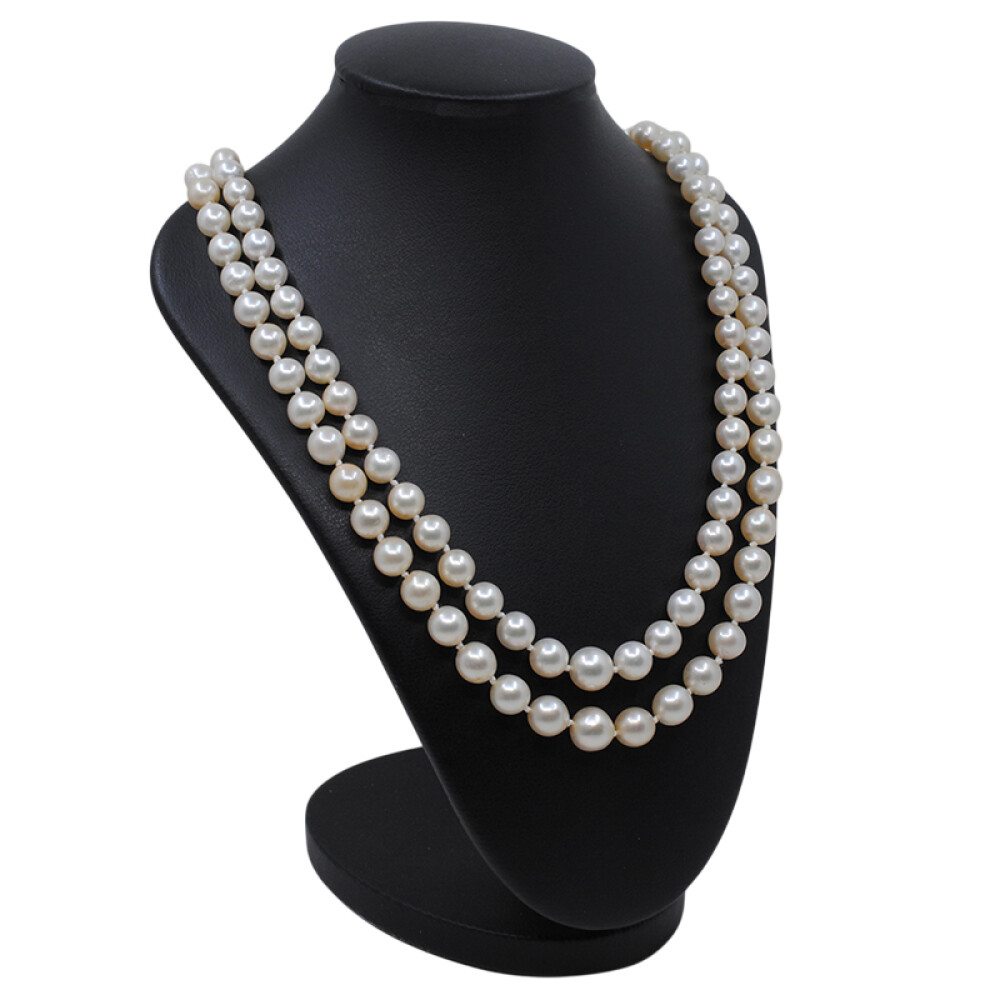 Collar perlas de cultivo dos vueltas con broche oro 18k blanco, brillantes y esmeraldas Collar perlas de cultivo dos vueltas con broche oro 18k blanco, brillantes y esmeraldas