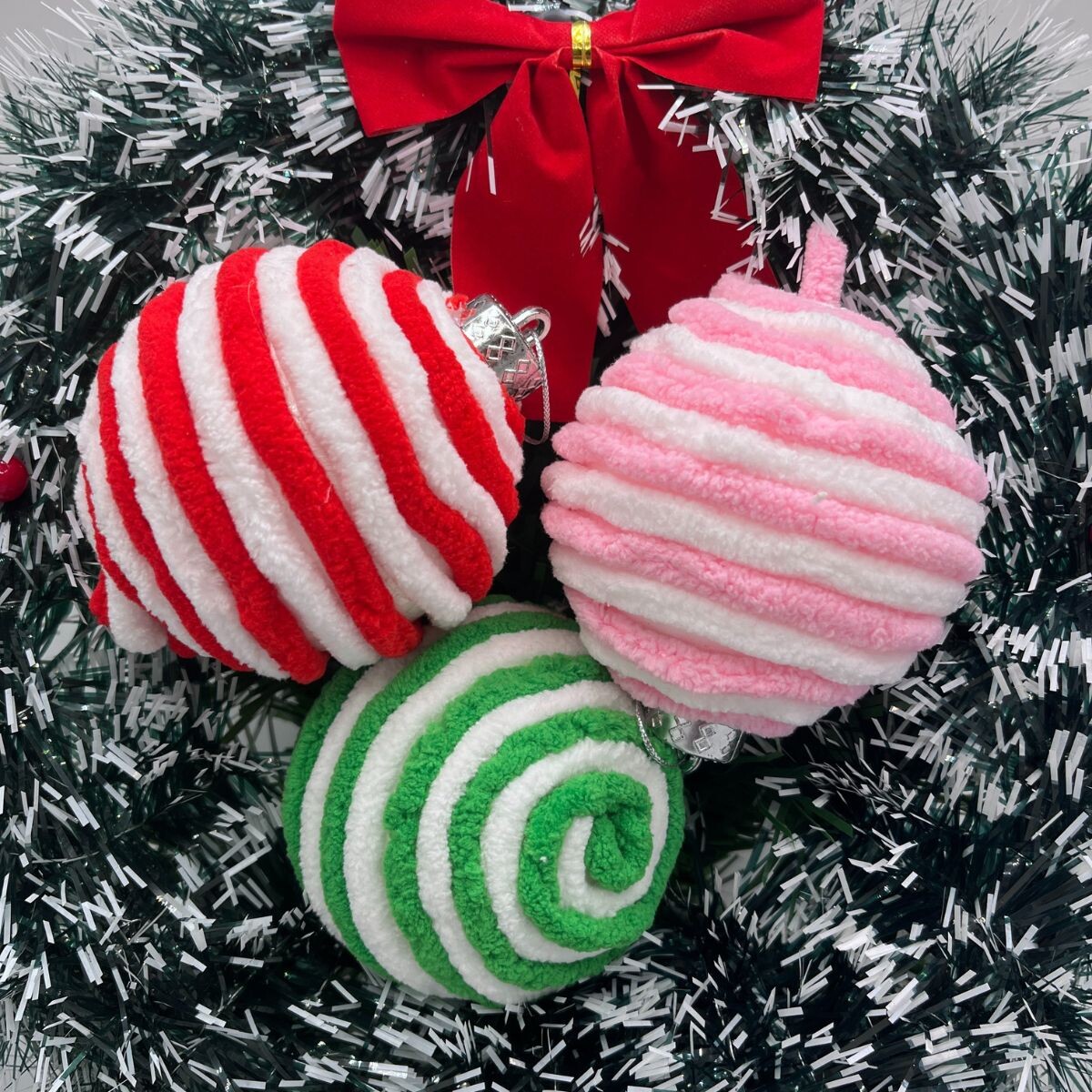 Esferas de Navidad Peludas x9 Und 