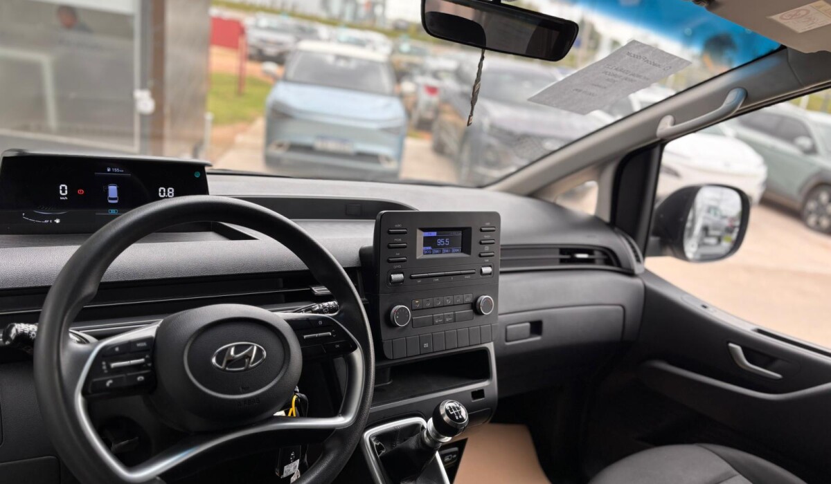 Hyundai Staria 2.2 Diesel Furgon - 2024 Hyundai Staria 2.2 Diesel Furgon - 2024