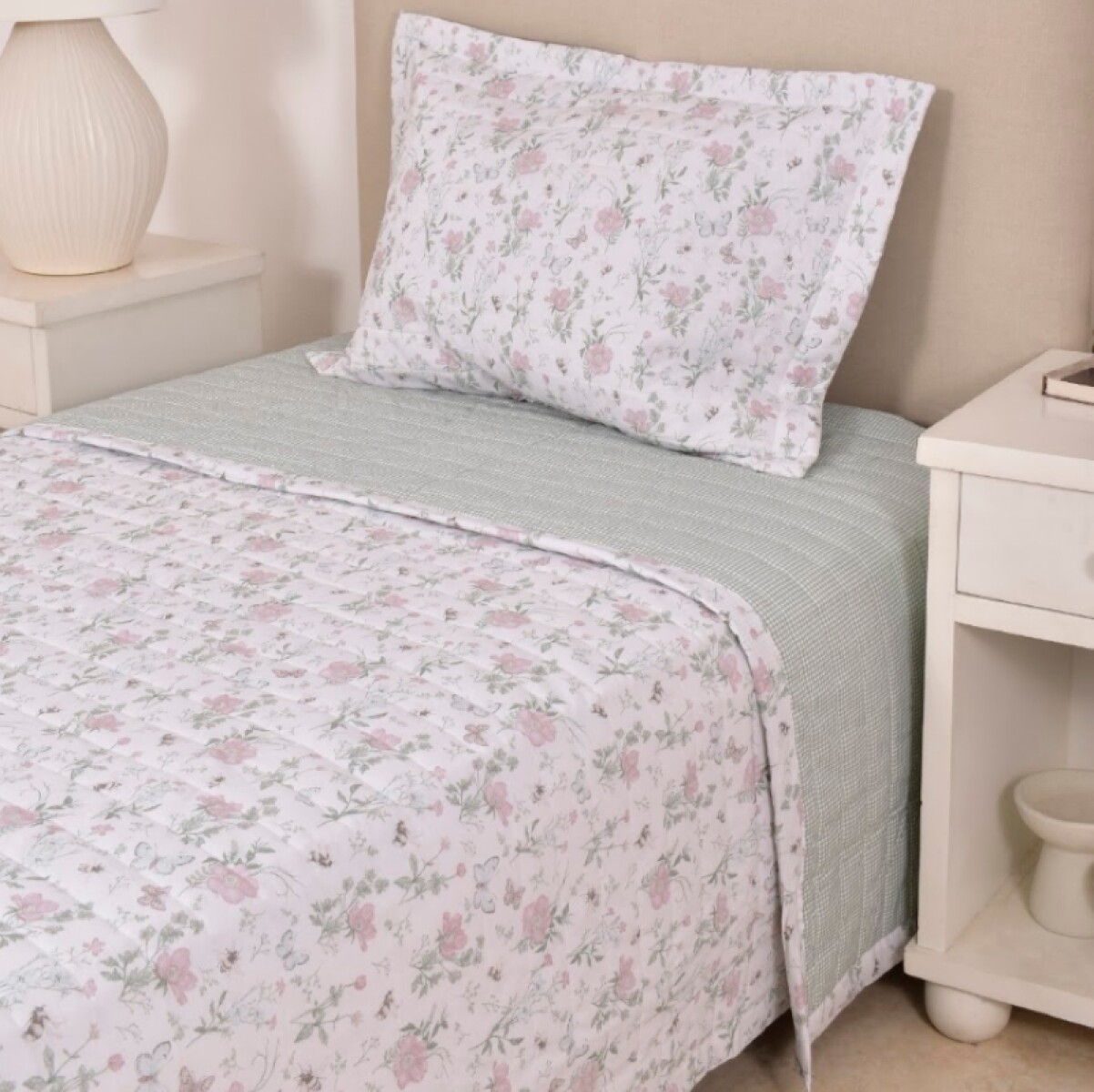 Cubrecama Col. Kids - Flores Rosa Y Verde 