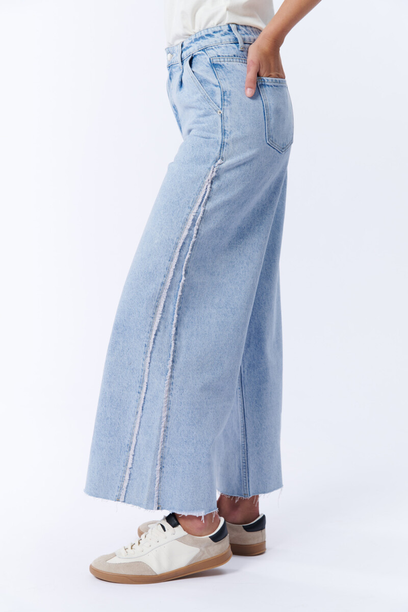 Pantalón De Jean Extra Claro