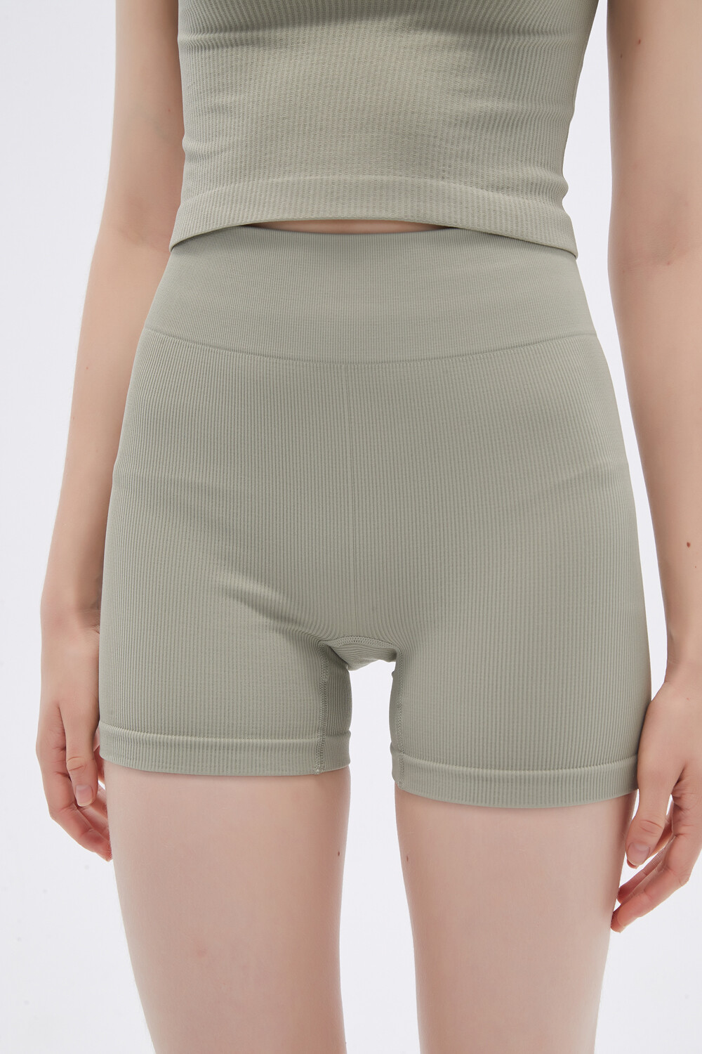 Short Lias Verde Grisaceo