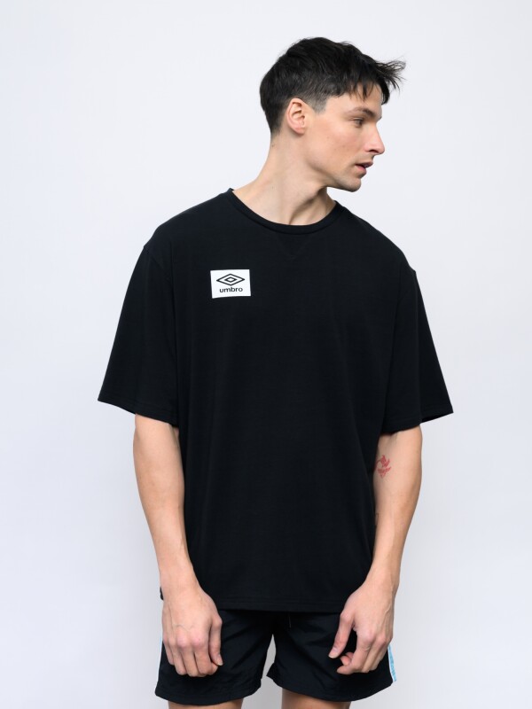 REMERA TRUCKER Umbro Hombre 029