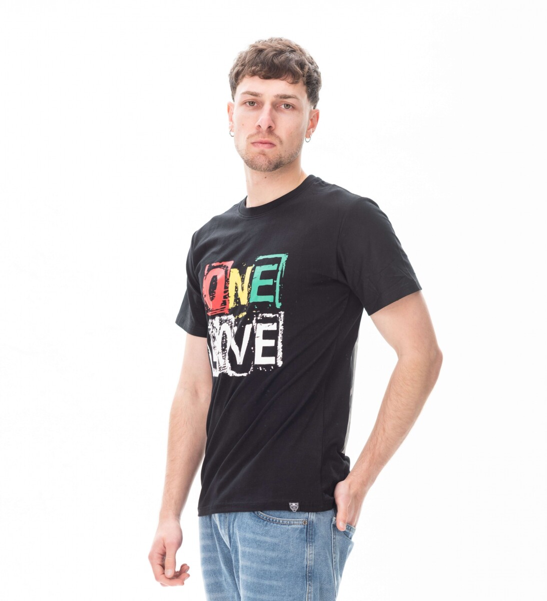 Remera OneLove - Negro 