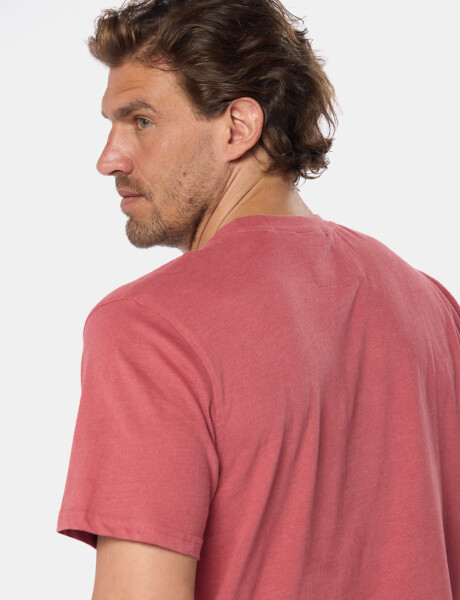REMERA ESTAMPADA Bordo