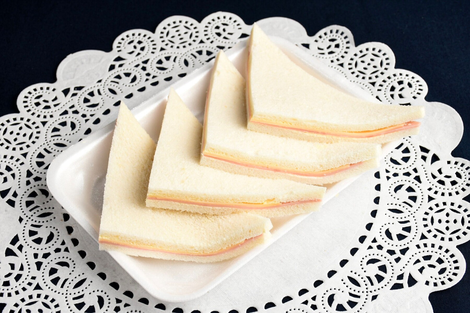 Sandwich de jamón y queso (4 unidades) - Pan blanco 