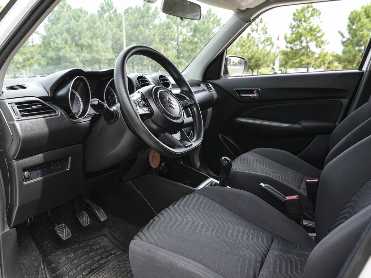 Suzuki Swift GL 1.2 Extra Full | Permuta / Financia Suzuki Swift GL 1.2 Extra Full | Permuta / Financia